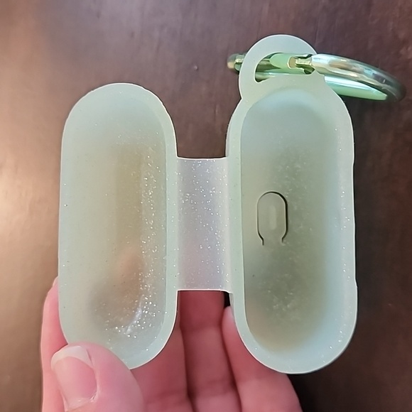 Glitter green air pods case - Picture 5 of 6